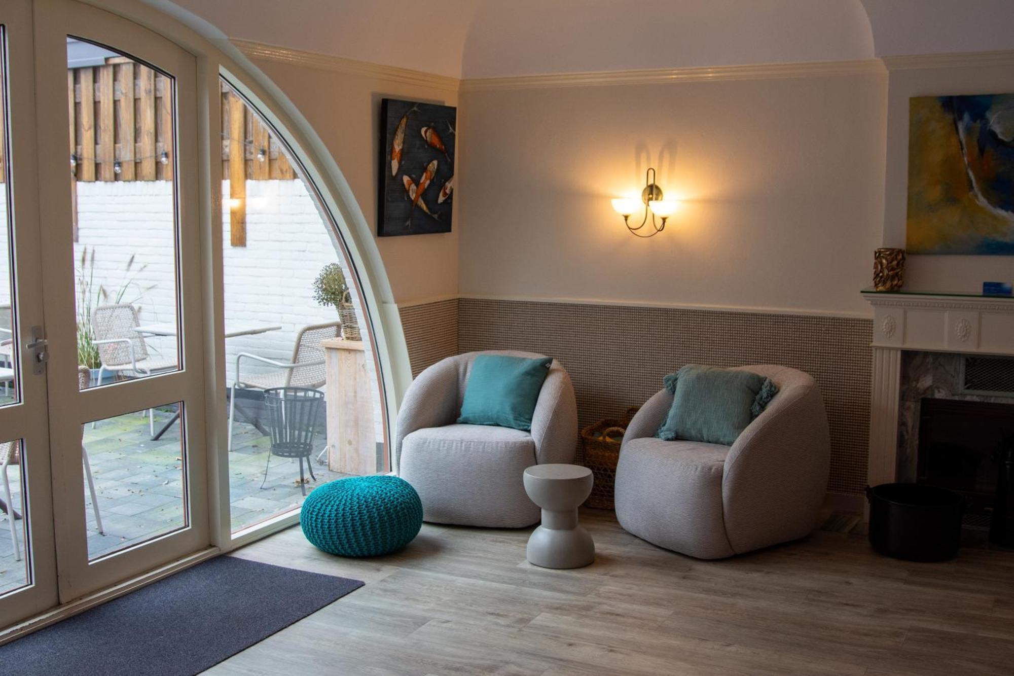 Strandhotel De Logerij Renesse Bagian luar foto